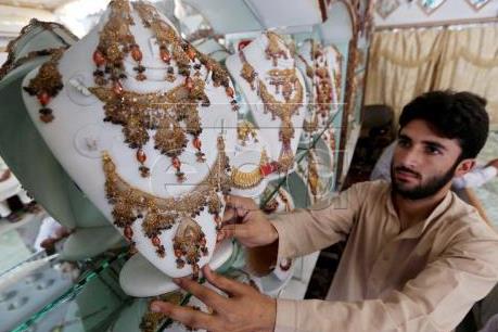 Thị trường vàng “giảm nhiệt” sau thông báo của FBI