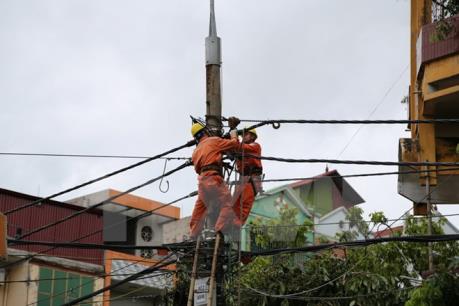 Đã khôi phục cấp điện cho toàn bộ các tỉnh bị mưa lũ