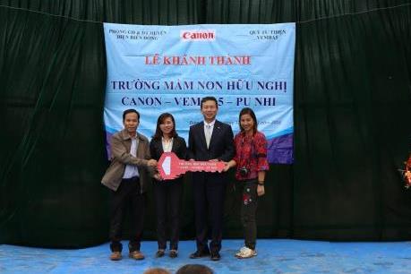 Canon mở rộng chuỗi trường học hữu nghị tại Điện Biên