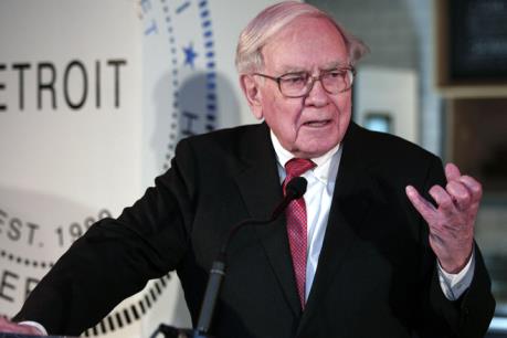 Tỷ phú Warren Buffett đầu tư 1,3 tỷ USD vào ba hãng hàng không Mỹ