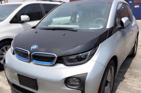 BMW muốn nâng doanh số bán các dòng xe chạy bằng điện