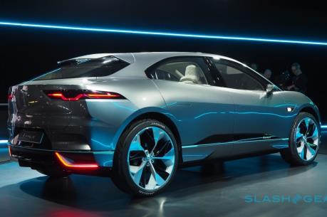 Jaguar Land Rover tung ra loại xe SUV điện đầu tiên