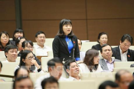 Quốc hội thông qua Luật sửa đổi Danh mục ngành nghề ĐTKD có điều kiện