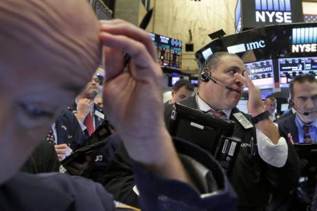 Thị trường chứng khoán Âu - Mỹ phần lớn đi xuống