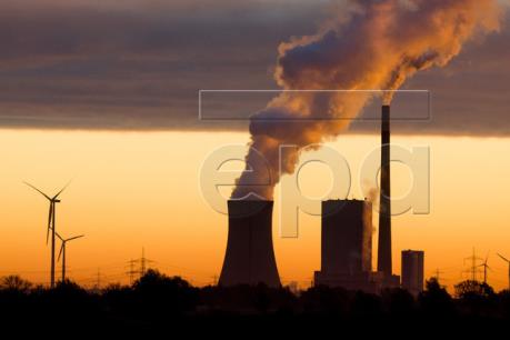 Các nhà máy nhiệt điện chạy than sẽ khiến tình trạng nghèo đói trầm trọng hơn