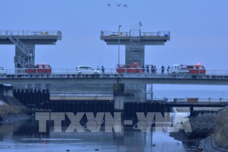 Nhật Bản dỡ bỏ cảnh báo sóng thần