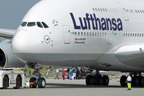 Lufthansa đối mặt với làn sóng phi công đình công đòi tăng lương