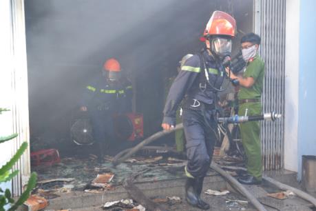 Tp. Hồ Chí Minh: Cháy lớn khiến 2 người tử vong