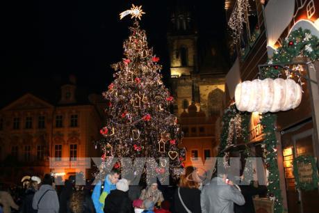 Hơn 1 triệu người Czech muốn vay nợ để đón Giáng sinh