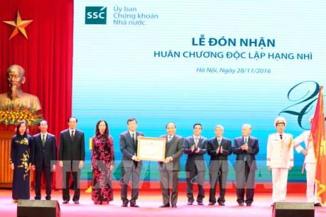 Huy động trên 2 triệu tỷ đồng từ chứng khoán vào sản xuất kinh doanh