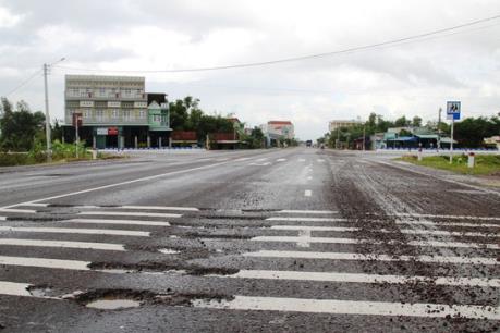 Khẩn trương sửa chữa hư hỏng Quốc lộ 1 qua địa phận tỉnh Phú Yên