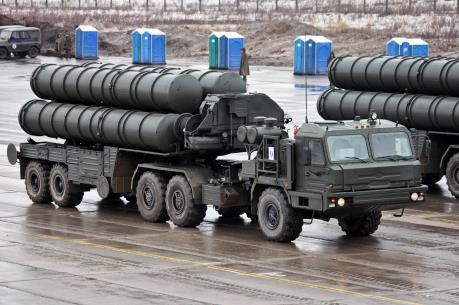 Bộ Quốc phòng Nga tiếp nhận thêm 5 trung đoàn tên lửa S-400 Triumf