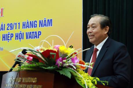 Phó Thủ tướng Trương Hòa Bình: Hoàn thiện khung khổ pháp lý để chống hàng giả, hàng nhái