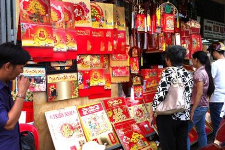 Thị trường Lịch Tết 2017: Phong phú mẫu mã, sức mua chậm