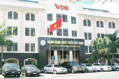 Phó Thủ tướng chỉ đạo về cơ chế tiền lương của Ngân hàng Phát triển Việt Nam