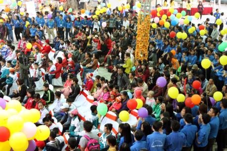 Ngày hội hoa hướng dương vì bệnh nhi ung thư