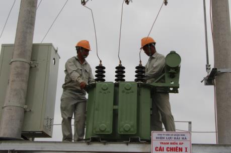 Rút ngắn thời gian tiếp cận điện năng cho doanh nghiệp và người tiêu dùng