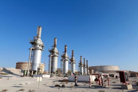 Nga và OPEC cùng giảm sản lượng khai thác dầu mỏ trong 6 tháng