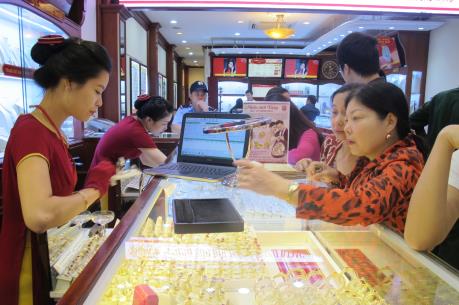 Giá vàng hôm nay 8/12 tăng nhẹ