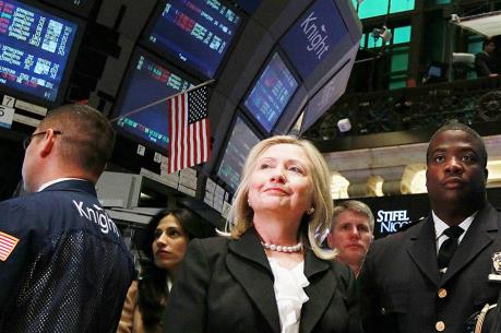 Chứng khoán thế giới xanh sàn, Phố Wall đón nhận các mức cao kỷ lục mới