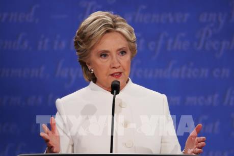 Cựu Ngoại trưởng Mỹ H.Clinton cảnh báo hiểm họa từ các thông tin thất thiệt