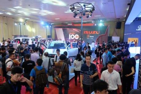 Thị trường ô tô phân khúc thương mại tăng nhẹ