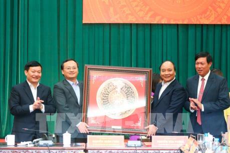 Thủ tướng Nguyễn Xuân Phúc: Hưng Yên cần tăng gấp 5 lần lượng khách du lịch đến 2020