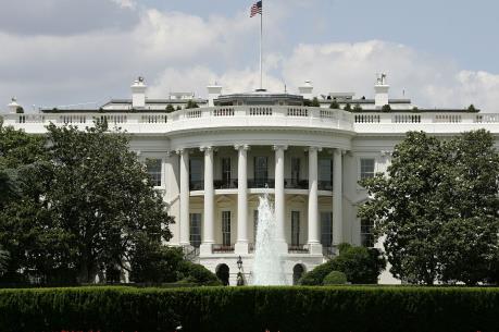 Nhà Trắng cảnh báo sẽ "rất tổn hại" nếu ông Donald Trump đảo ngược quan hệ với Cuba