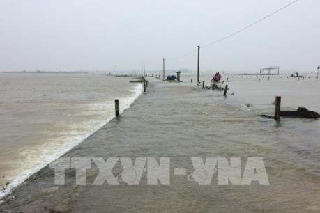 Thừa Thiên - Huế: Ngập cục bộ do mưa to và xả lũ