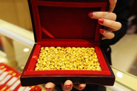 Giá vàng chiều 15/12 tiếp tục giảm