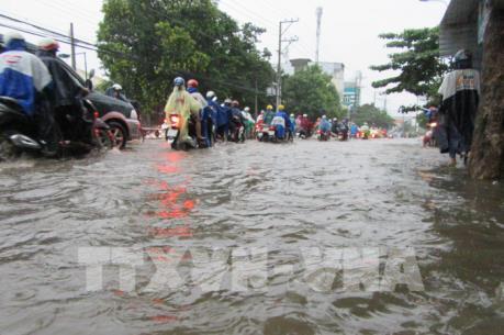 Dự báo thời tiết ngày mai 18/12: Mưa có xu hướng tăng trở lại ở miền Trung