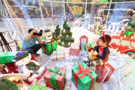 Rộn ràng không khí Giáng sinh trên khắp mọi miền đất nước