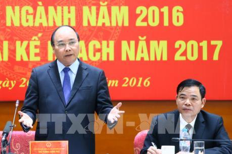 Thủ tướng Nguyễn Xuân Phúc: Sửa đổi cơ chế đất đai để "cởi trói" cho nông nghiệp