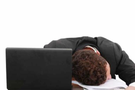 Đình chỉ công tác cán bộ Trung tâm hành chính công ngủ trong giờ làm việc