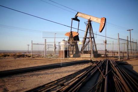 Trung Quốc giảm mạnh hạn ngạch xuất khẩu dầu trong đợt cấp phép đầu tiên của năm 2017