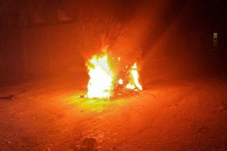 Pháp: Lại xảy ra hiện tượng đốt xe ô tô trong đêm Giao thừa