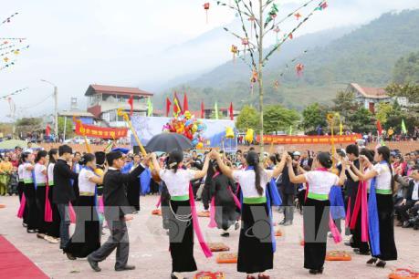 Phát triển du lịch từ giá trị văn hóa truyền thống