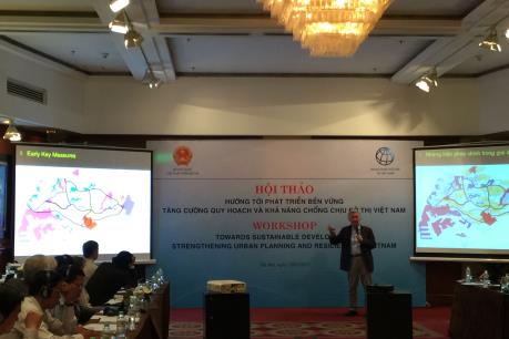 Bàn giải pháp cho phát triển đô thị