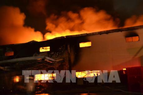 Cháy lớn tại Công ty Suzuki Việt Nam