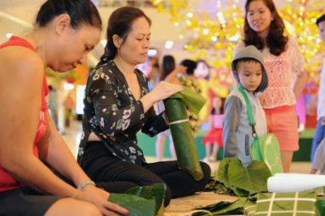 Các nhà bán lẻ mang Tết quê và đặc sản về thành thị