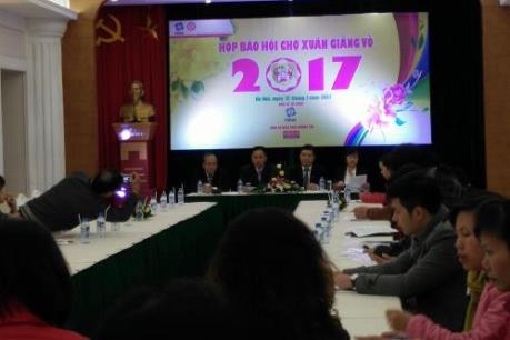 Nhiều đặc sản vùng miền được giới thiệu tại Hội chợ Xuân 2017