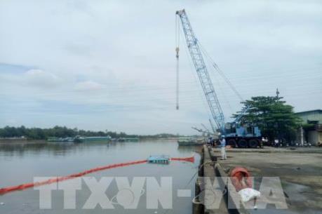 Cà Mau: Sà lan đứt dây neo gây sập cầu, 4 người bị thương