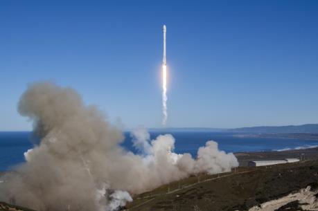 SpaceX phóng và thu hồi thành công tên lửa đẩy