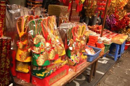 Thị trường sôi động ngày tiễn ông Công, ông Táo