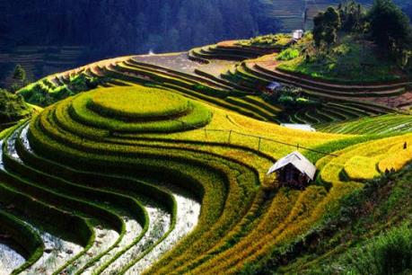 Đổi thay nơi “đỉnh trời” La Pán Tẩn