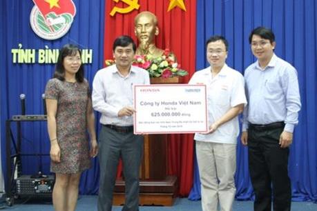 Honda hỗ trợ người dân Nam Trung Bộ bị ảnh hưởng bởi lũ lụt