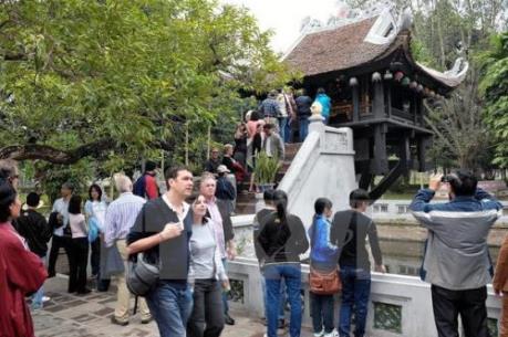 Bộ Chính trị ra Nghị quyết về phát triển du lịch trở thành ngành kinh tế mũi nhọn