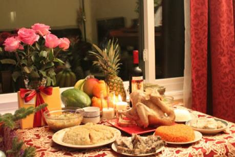 Năm Đinh Dậu có được cúng gà đêm giao thừa?