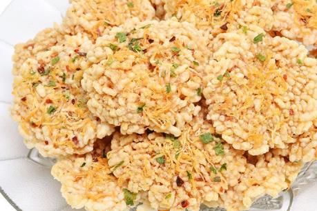 Yêu cầu tạm ngừng hoạt động một nhà máy sản xuất cơm cháy chà bông