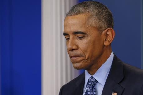 Tổng thống Mỹ B. Obama nghẹn lời trong cuộc họp báo cuối cùng